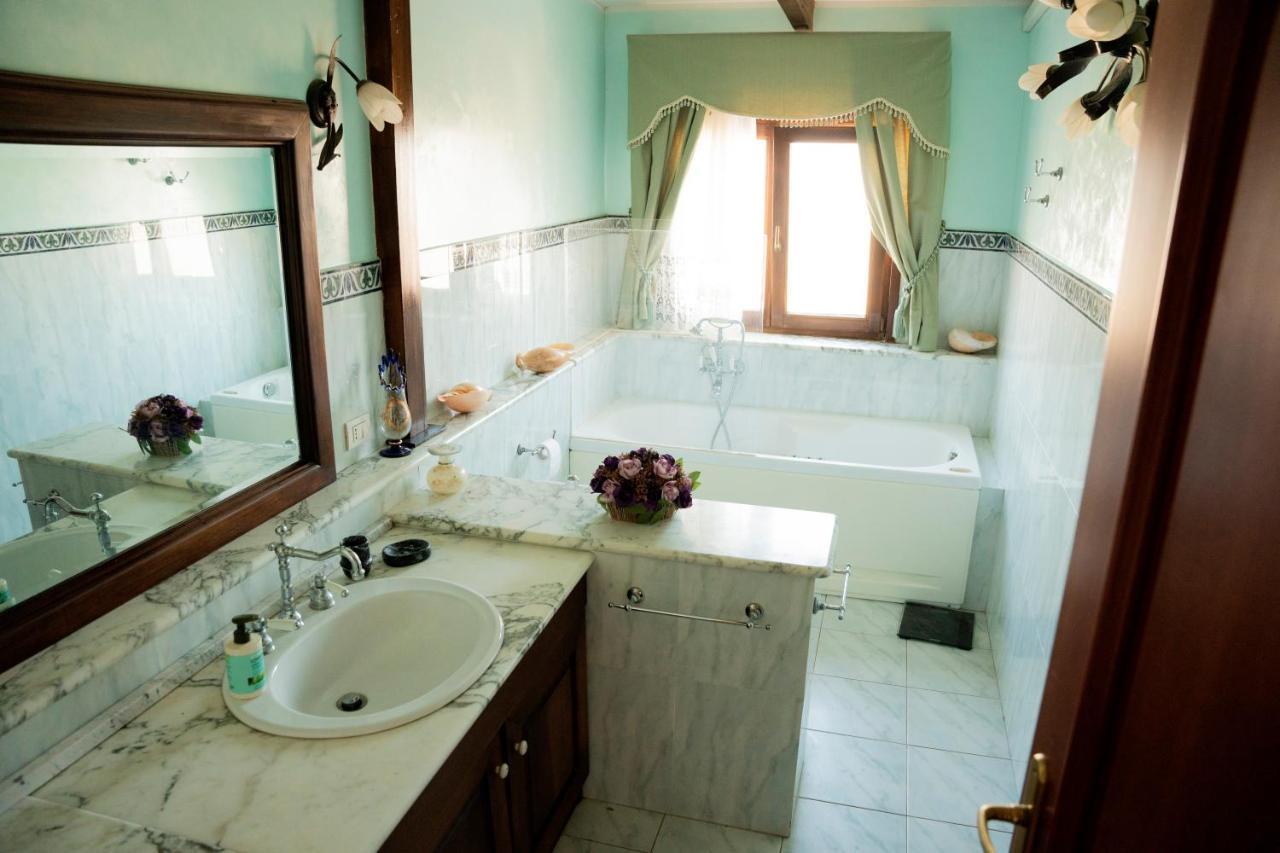 Prestigioso Attico Panoramico Cagliari Villa Bagian luar foto